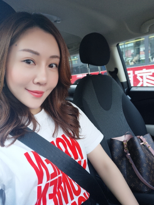 娜娜的第二张照片--温州相亲服务中心