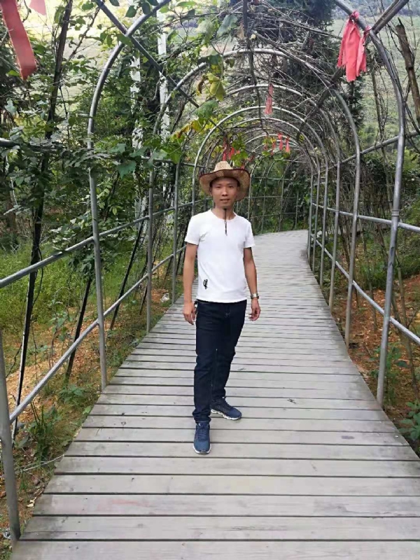 蓝天的第一张照片--温州相亲服务中心