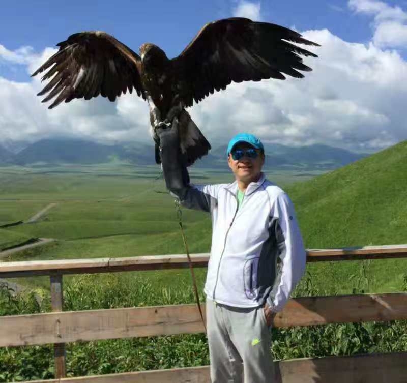 怀抱清风的第一张照片--温州相亲服务中心