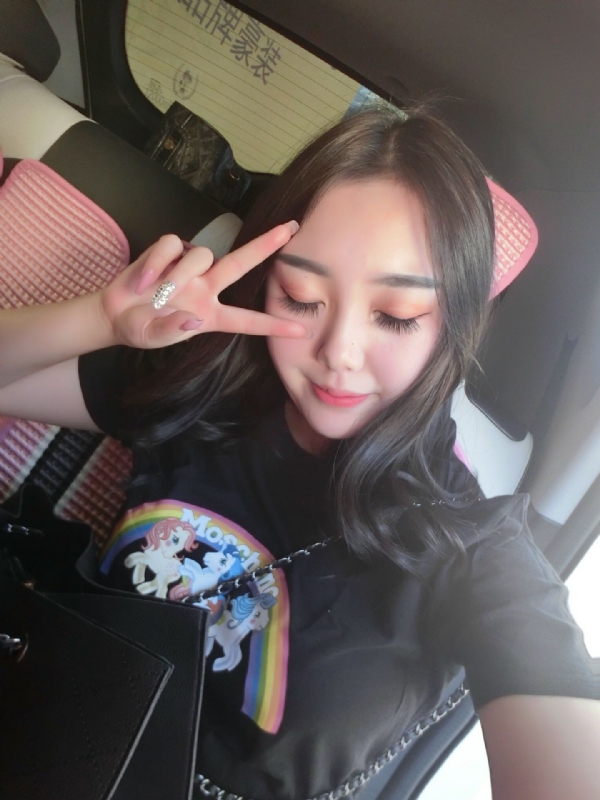 佳怡的第四张照片--温州相亲服务中心