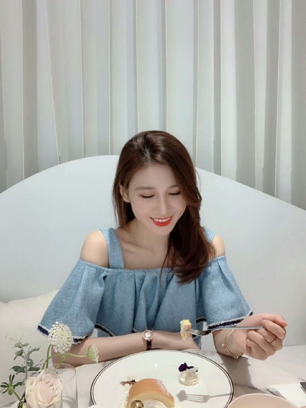 Emily的第三张照片--温州相亲服务中心