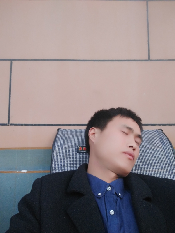 有钱爱情才能长久的第一张照片--温州相亲服务中心