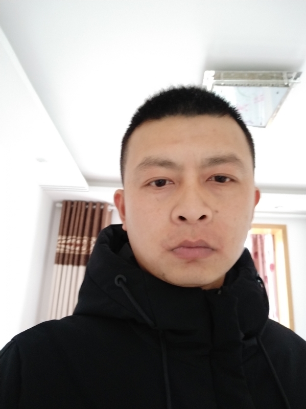 吴伟899的第一张照片--温州相亲服务中心