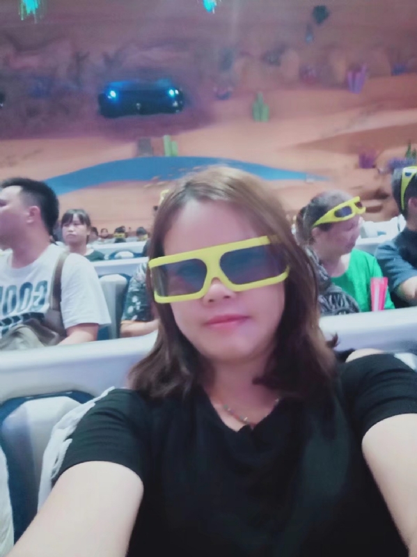 牙彩的第一张照片--温州相亲服务中心