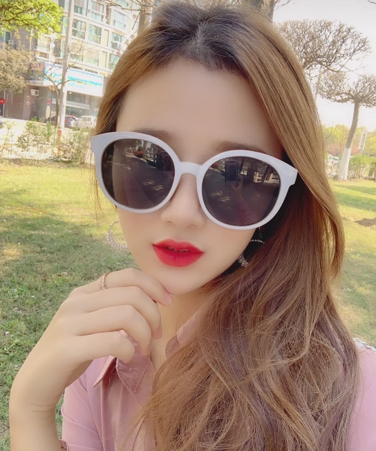 唐小小的第二张照片--温州相亲服务中心