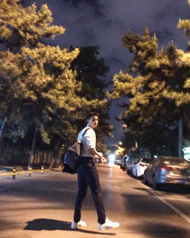 深海的第二张照片--温州相亲服务中心