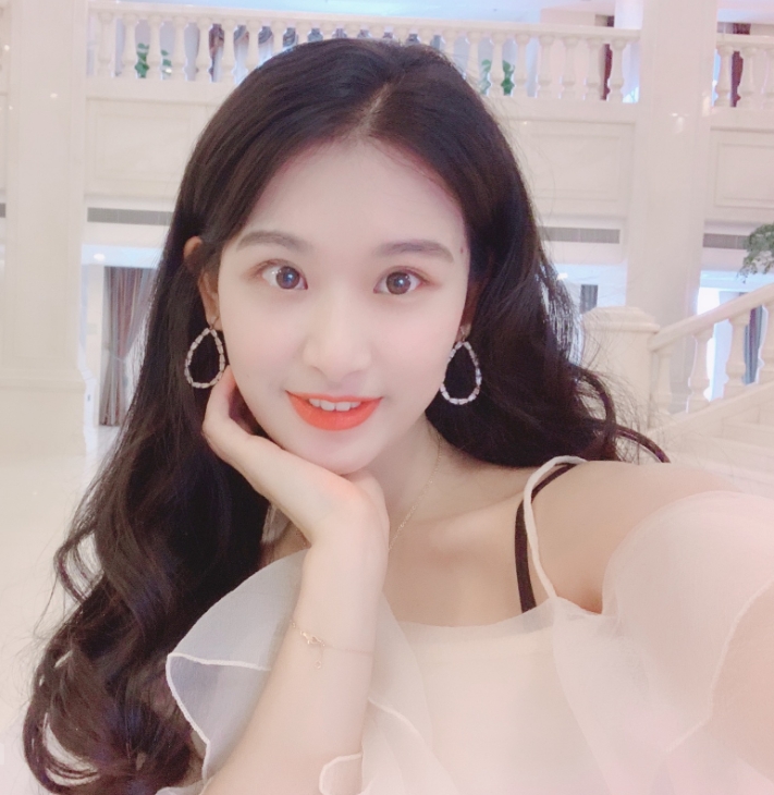 薇信zsqyaer的第一张照片--温州相亲服务中心