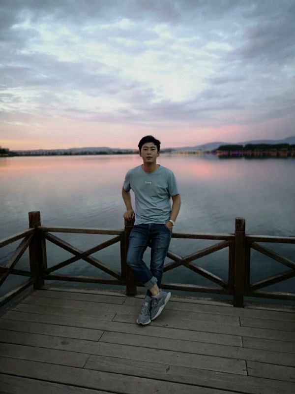 喂南墙我要撞你了的第一张照片--温州相亲服务中心