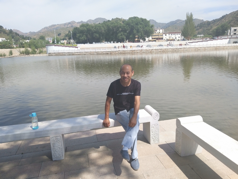 大漠独行的第一张照片--温州相亲服务中心