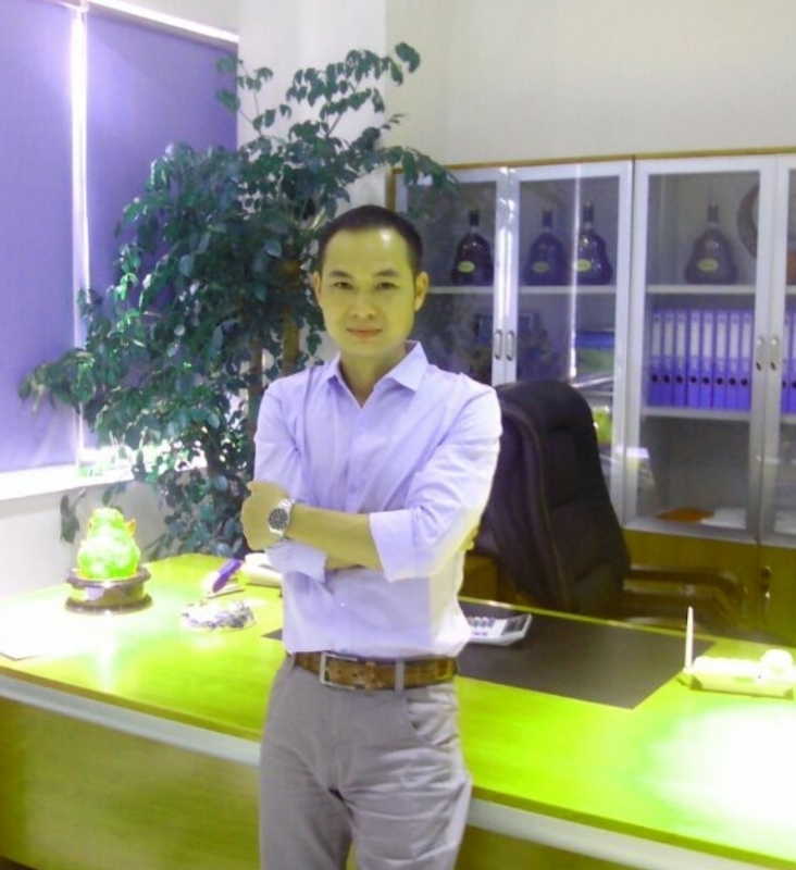 风中劲草的第一张照片--温州相亲服务中心