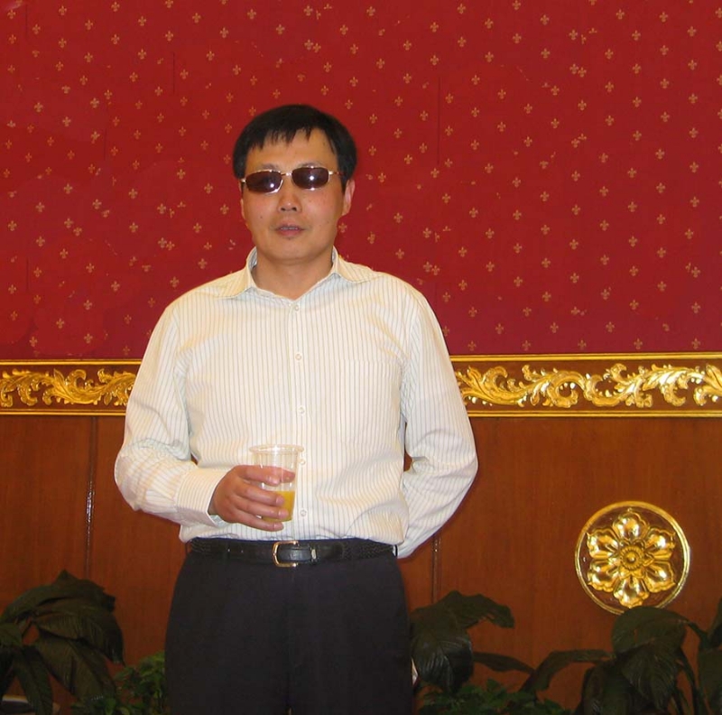 威胜的第二张照片--温州相亲服务中心