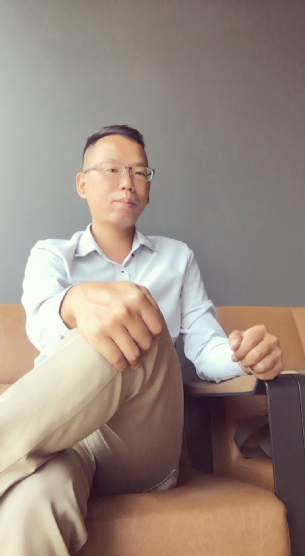 LI的第一张照片--温州相亲服务中心