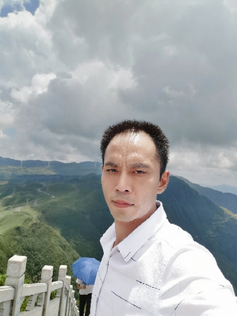 LXZ的第一张照片--温州相亲服务中心