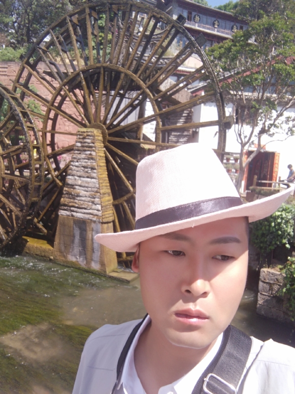 曲靖相亲的第一张照片--温州相亲服务中心