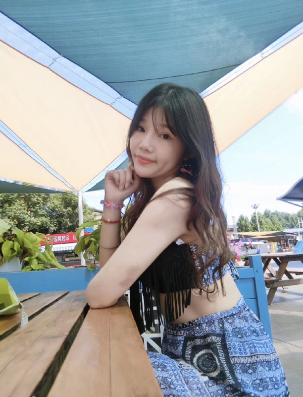 诗雨的第一张照片--温州相亲服务中心