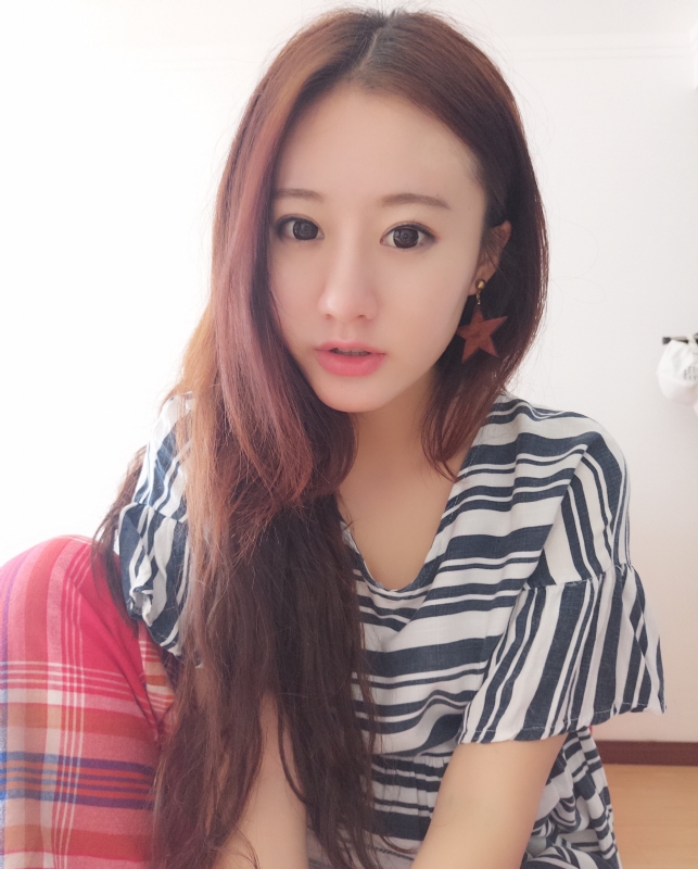 妮妮的第二张照片--温州相亲服务中心