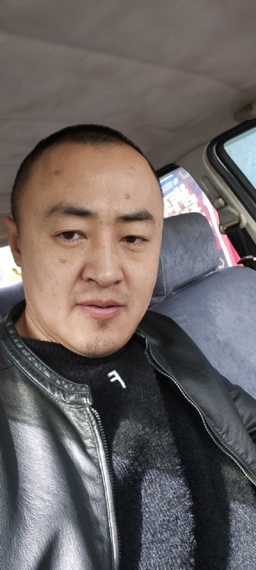 精神九哥的第一张照片--温州相亲服务中心