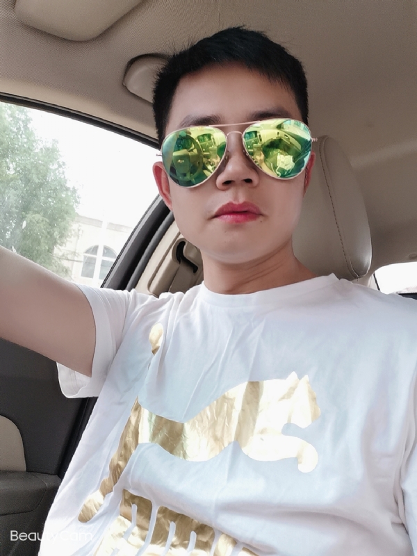 奋斗的第一张照片--温州相亲服务中心