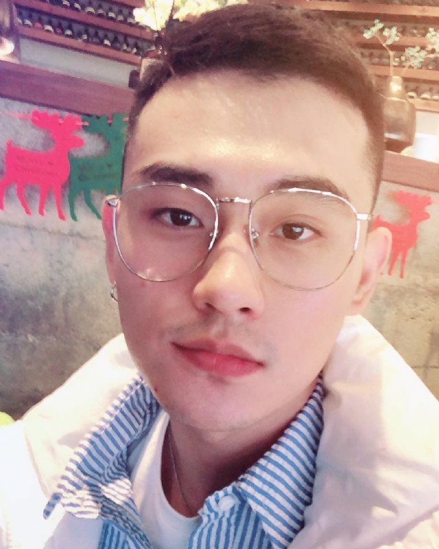 胡强很孤单的第一张照片--温州相亲服务中心