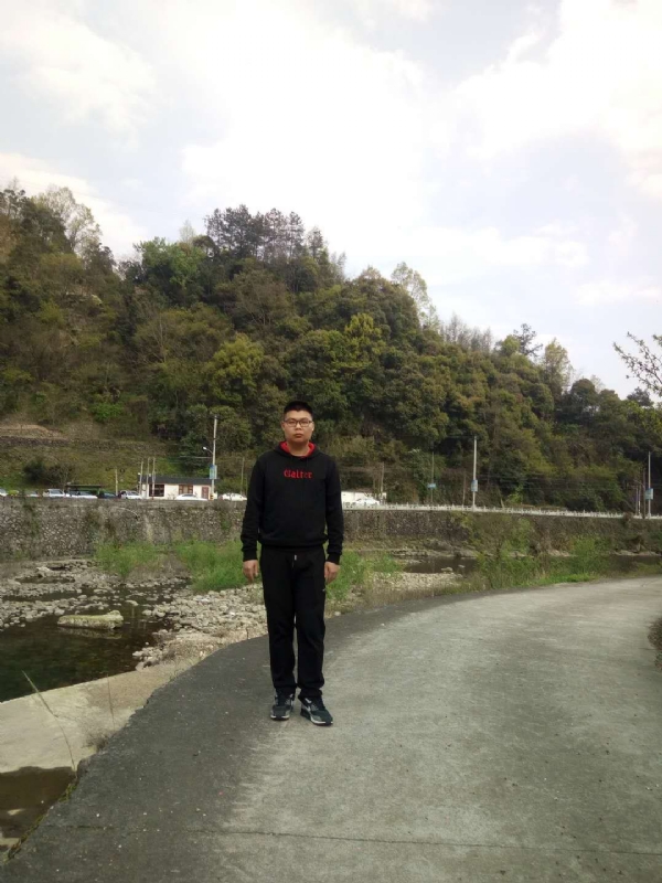 等着上钩的鱼的第二张照片--温州相亲服务中心