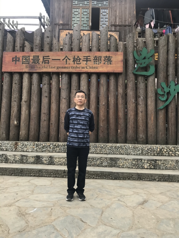 屯里的富豪的第一张照片--温州相亲服务中心