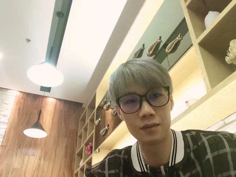 黄峰的第一张照片--温州相亲服务中心