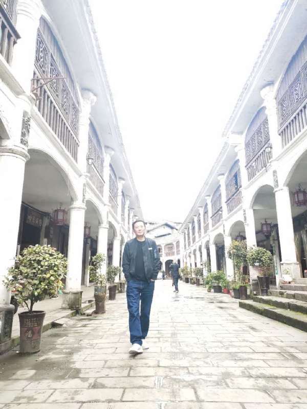 斌哥哥的第一张照片--温州相亲服务中心