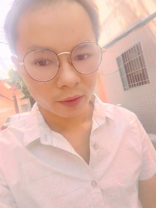 楠呐的第四张照片--温州相亲服务中心