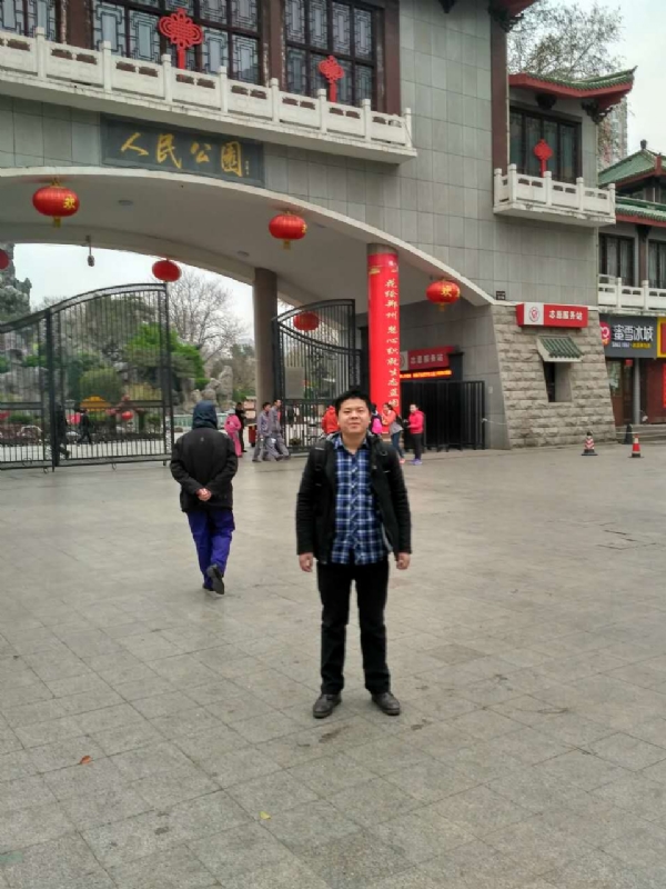 在奋斗的第一张照片--温州相亲服务中心