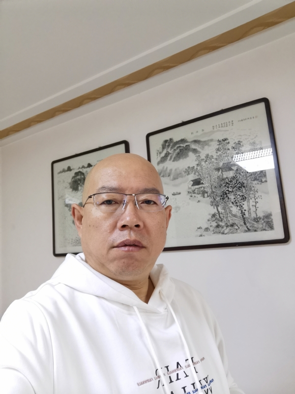 光头博士的第一张照片--温州相亲服务中心