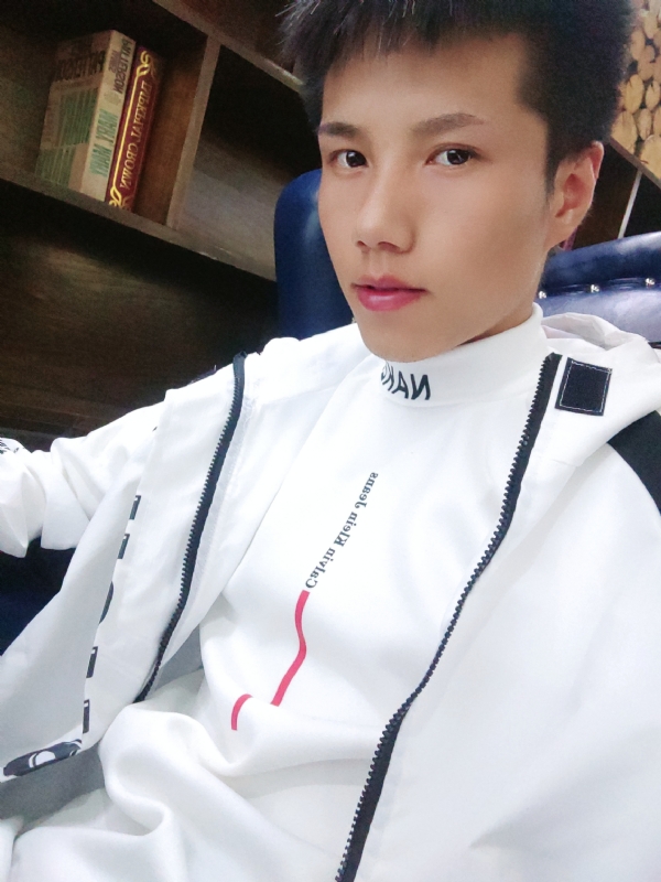 梁辞的第二张照片--温州相亲服务中心