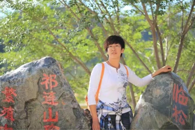 弱水河边青春草的第一张照片--温州相亲服务中心