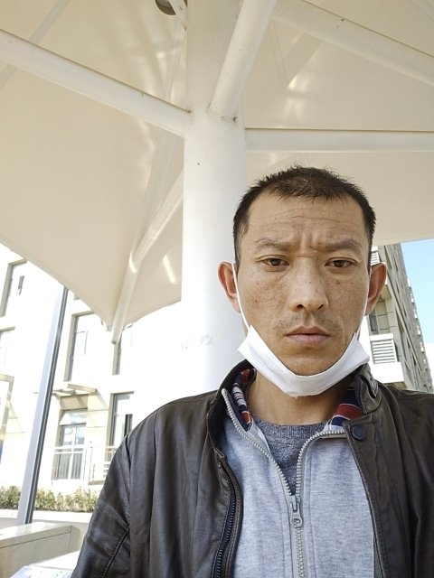 孤狼的第一张照片--温州相亲服务中心