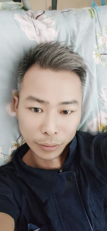 火山口的第一张照片--温州相亲服务中心