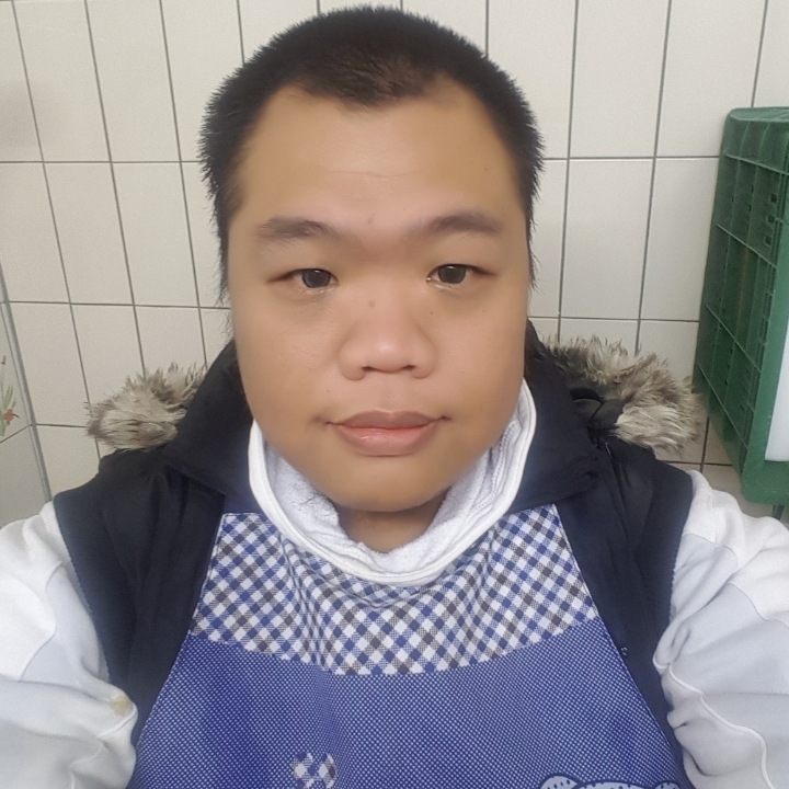 黑熊的第一张照片--温州相亲服务中心