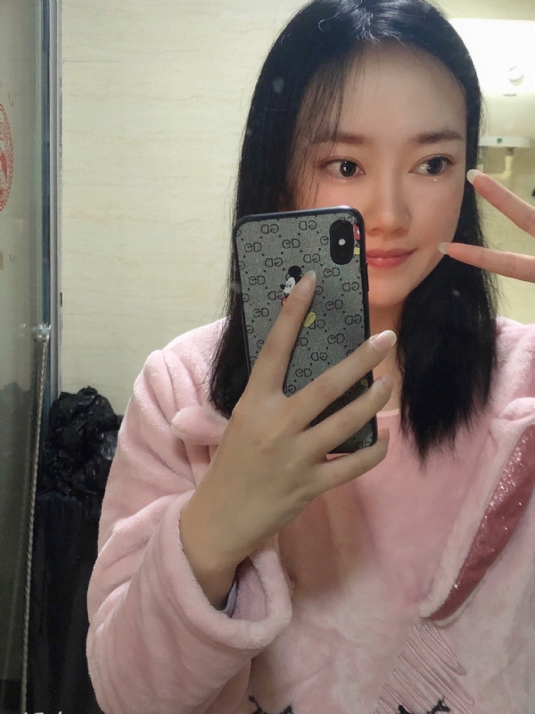 叶落知秋的第一张照片--温州相亲服务中心