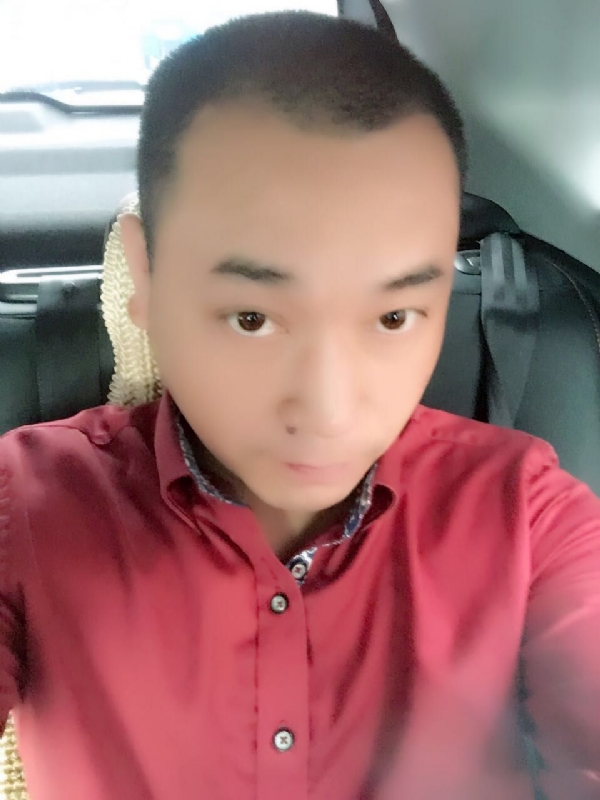 在一个路口等的第一张照片--温州相亲服务中心