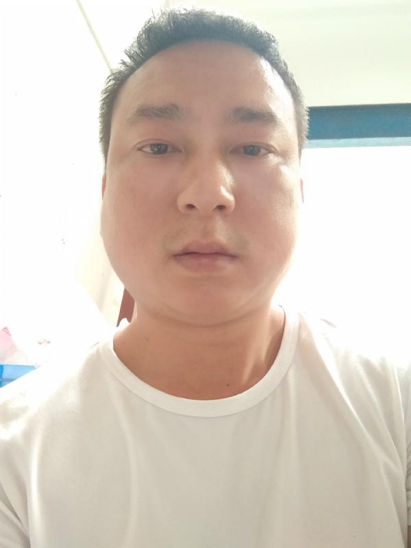 大叔的第一张照片--温州相亲服务中心