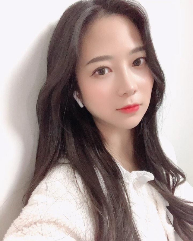 夢怡..的第一张照片--温州相亲服务中心