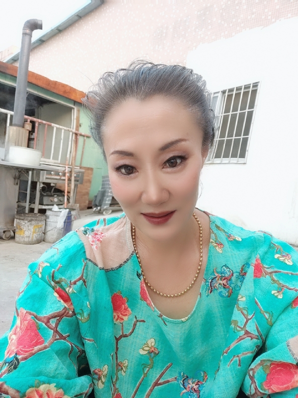 燕子的第三张照片--温州相亲服务中心