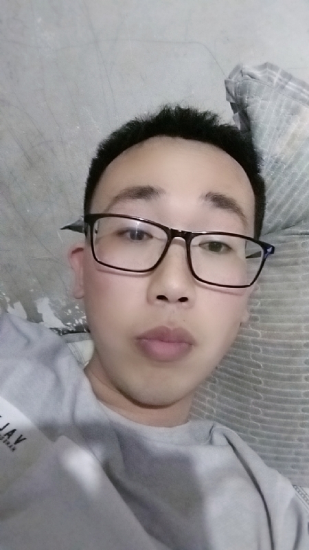 喜欢比我大的女人的第一张照片--温州相亲服务中心