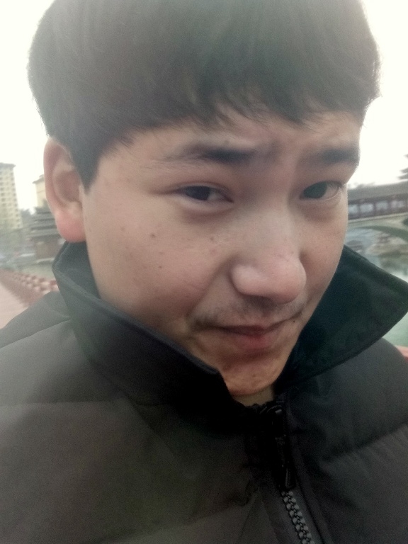 侗族青年作家超超的第二张照片--温州相亲服务中心