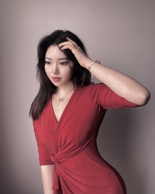 YANGYANG的第一张照片--温州相亲服务中心