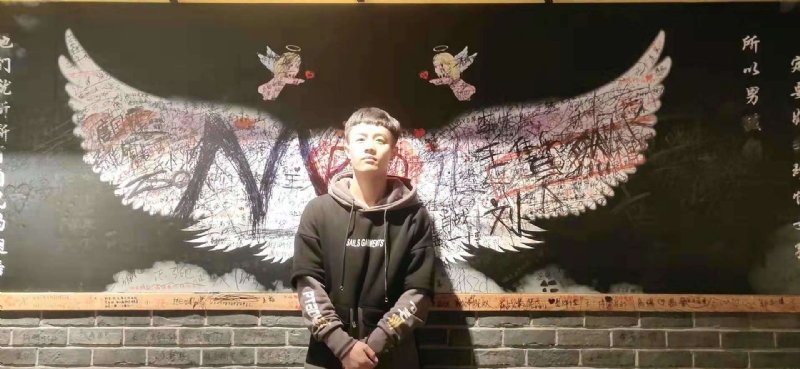 水彩画师的第一张照片--温州相亲服务中心