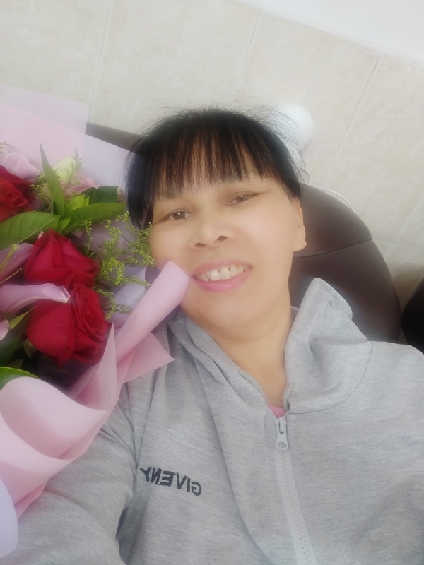 言言的第一张照片--温州相亲服务中心