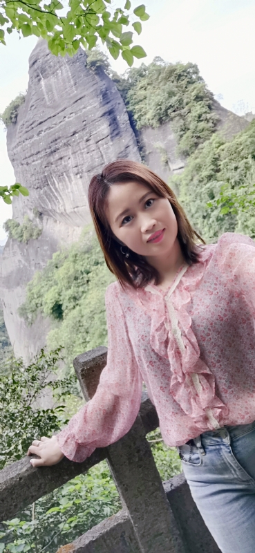 花开半夏的第二张照片--温州相亲服务中心