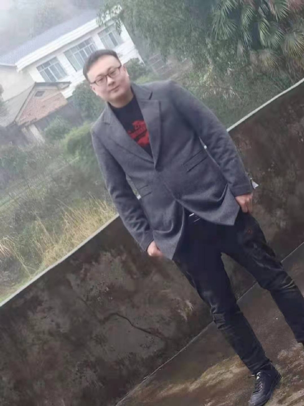 冰城的第二张照片--温州相亲服务中心