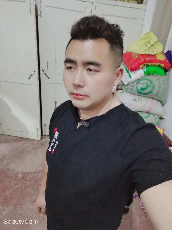 阿杰的第一张照片--温州相亲服务中心