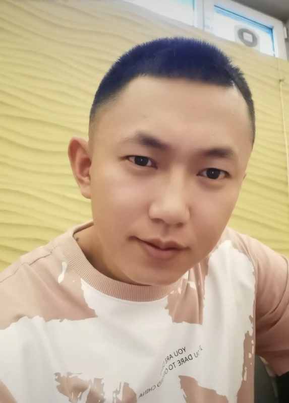 爱意随风起的第一张照片--温州相亲服务中心