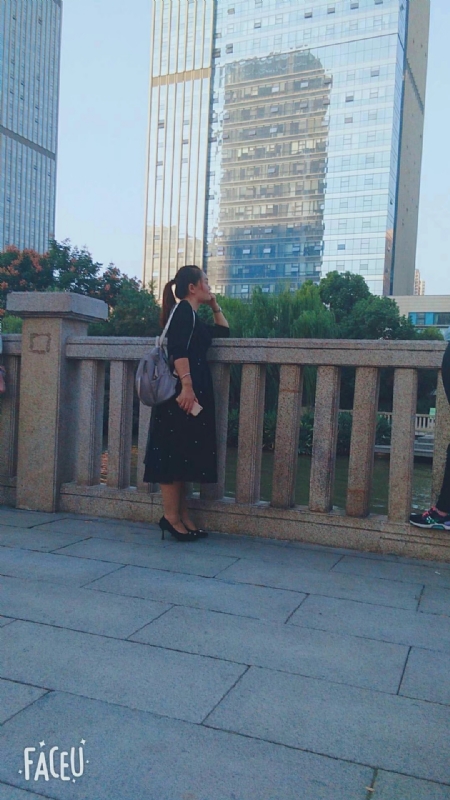 清秋的第二张照片--温州相亲服务中心